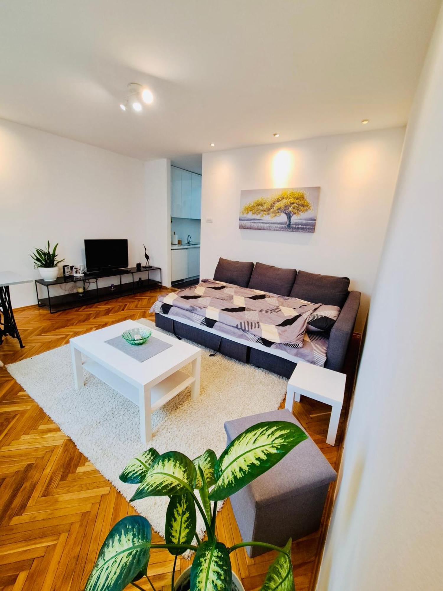Uma- Urban Mini Apartment Skopje Eksteriør billede